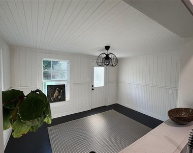 722 S Prairieville - Photo Thumbnail 11