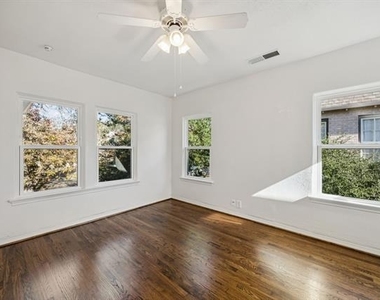 4147 Emerson Avenue - Photo Thumbnail 7