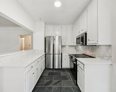 4147 Emerson Avenue - Photo Thumbnail 6