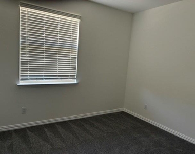 2527 Real Quiet Drive - Photo Thumbnail 8