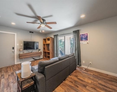 12816 Midway Road - Photo Thumbnail 4