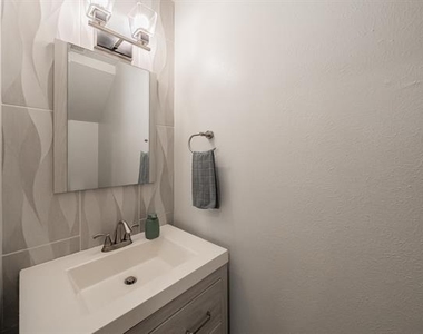 12816 Midway Road - Photo Thumbnail 12