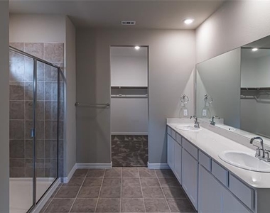 448 Ella Lane - Photo Thumbnail 11