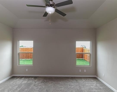 448 Ella Lane - Photo Thumbnail 9