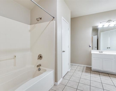 3729 Verde Drive - Photo Thumbnail 10