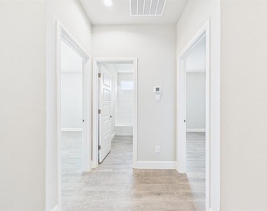 2304 Blackcap Street - Photo Thumbnail 27