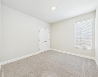 2304 Blackcap Street - Photo Thumbnail 30