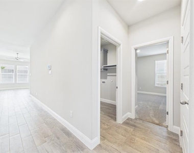 2304 Blackcap Street - Photo Thumbnail 29