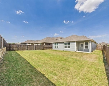 2304 Blackcap Street - Photo Thumbnail 35