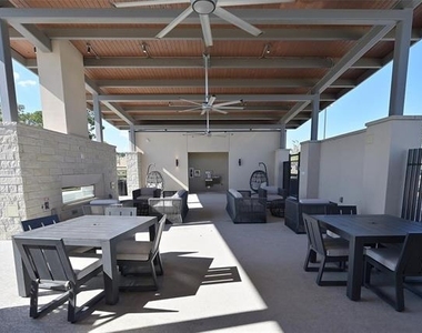 2304 Blackcap Street - Photo Thumbnail 5