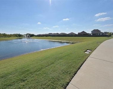 2304 Blackcap Street - Photo Thumbnail 8