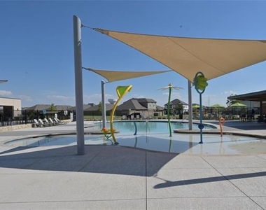 2304 Blackcap Street - Photo Thumbnail 3