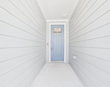 2304 Blackcap Street - Photo Thumbnail 34