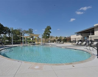 2304 Blackcap Street - Photo Thumbnail 2
