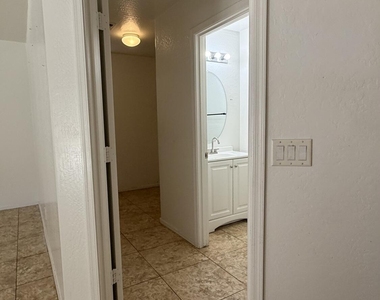 12930 W Lamar Road - Photo Thumbnail 5