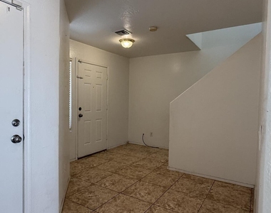 12930 W Lamar Road - Photo Thumbnail 7