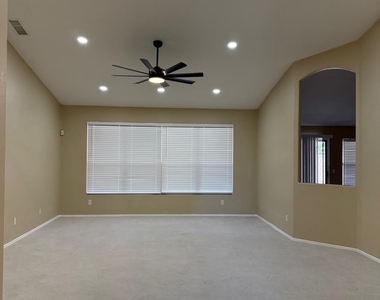 5434 W Saint John Road - Photo Thumbnail 3