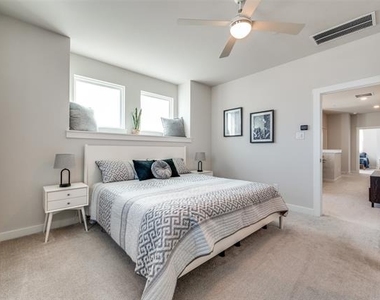 3711 Rosemont Drive - Photo Thumbnail 19