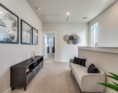 3711 Rosemont Drive - Photo Thumbnail 16