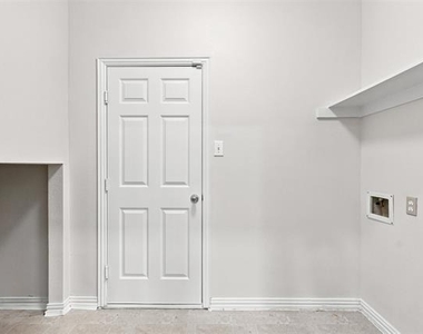 1908 Hopkins Drive - Photo Thumbnail 11