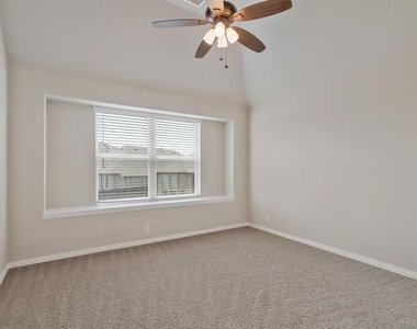1217 Snowbird Drive - Photo Thumbnail 27