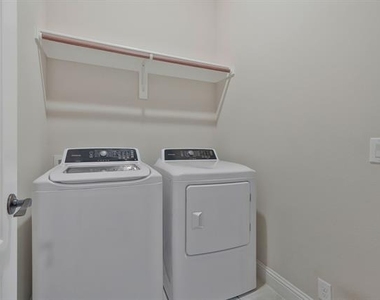 1217 Snowbird Drive - Photo Thumbnail 22