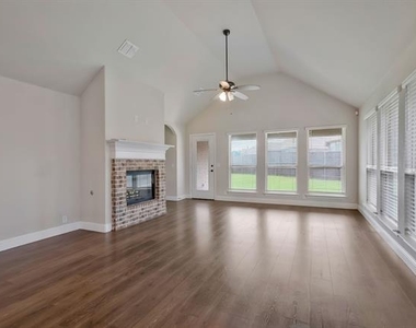1217 Snowbird Drive - Photo Thumbnail 2