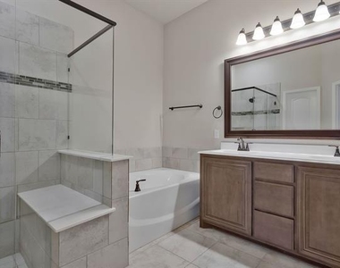 1217 Snowbird Drive - Photo Thumbnail 17