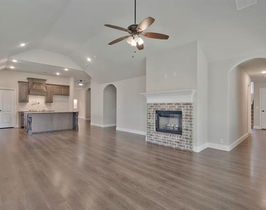 1217 Snowbird Drive - Photo Thumbnail 10