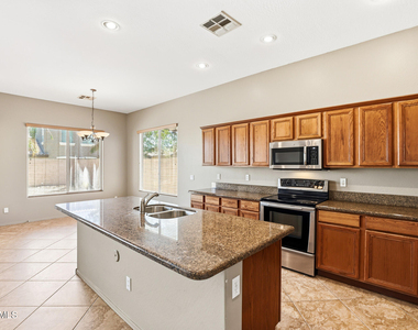 18185 W Rimrock Street - Photo Thumbnail 1