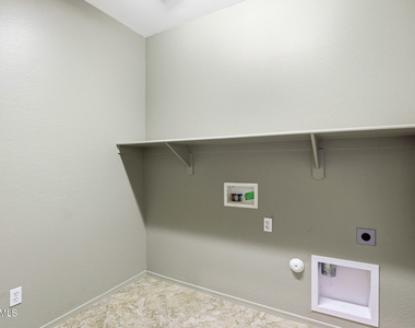 18185 W Rimrock Street - Photo Thumbnail 28