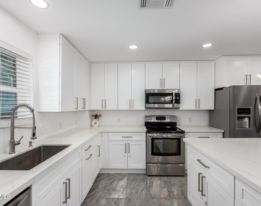 1853 W Plata Avenue - Photo Thumbnail 12