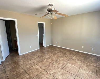 7381 W Palo Verde Drive - Photo Thumbnail 7