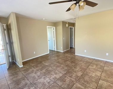 7381 W Palo Verde Drive - Photo Thumbnail 2
