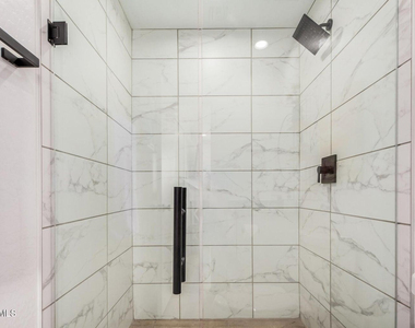 1821 W Hadley Street - Photo Thumbnail 15