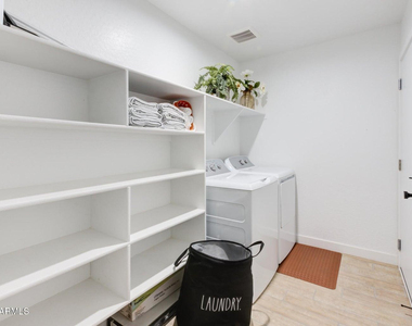 1821 W Hadley Street - Photo Thumbnail 8