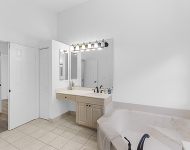 4795 S Classical Boulevard - Photo Thumbnail 82