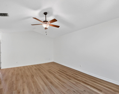 4795 S Classical Boulevard - Photo Thumbnail 30