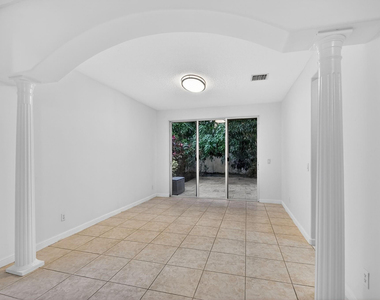 4795 S Classical Boulevard - Photo Thumbnail 8