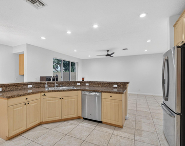 4795 S Classical Boulevard - Photo Thumbnail 11