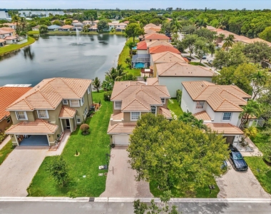 7145 Crescent Creek Place - Photo Thumbnail 49