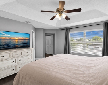 7145 Crescent Creek Place - Photo Thumbnail 45