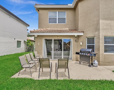 7145 Crescent Creek Place - Photo Thumbnail 18