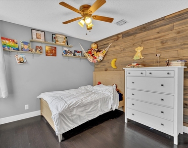 7145 Crescent Creek Place - Photo Thumbnail 39