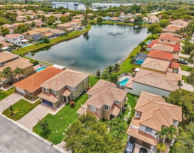 7145 Crescent Creek Place - Photo Thumbnail 59
