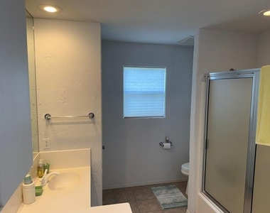 2517 Wildwood Way - Photo Thumbnail 4