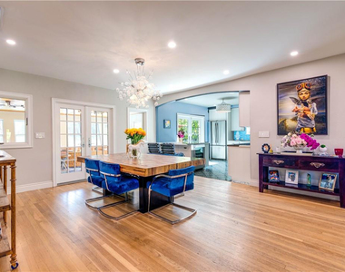 1132 Ne 105th Street - Photo Thumbnail 2