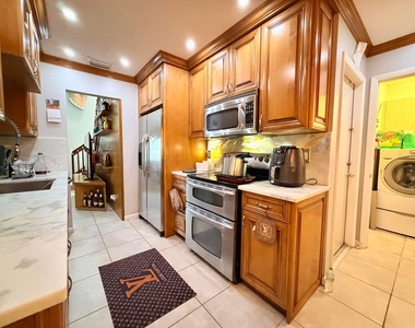 61 Nw 110th Avenue - Photo Thumbnail 11