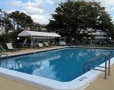 111 Royal Park Drive - Photo Thumbnail 21