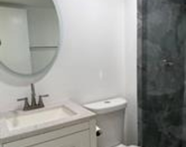 111 Royal Park Drive - Photo Thumbnail 16